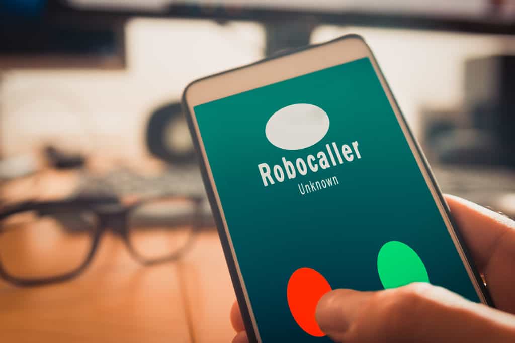 Phone showing incoming robocaller call